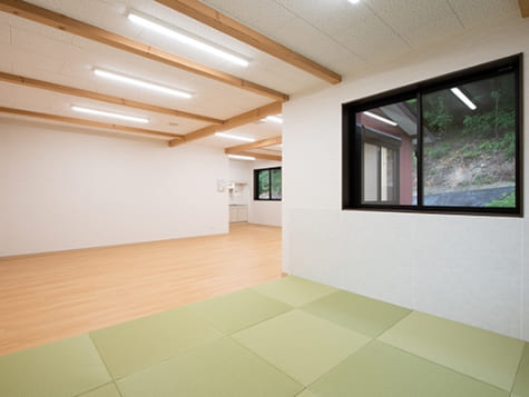 ④ 厚生棟 2階内観