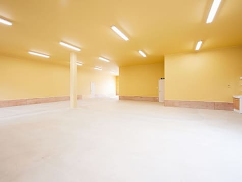 ② 倉庫 1階内観