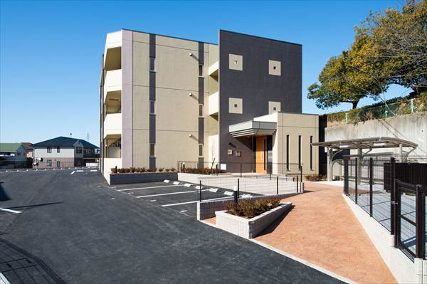 赤道・水路のある不整形地の活用。