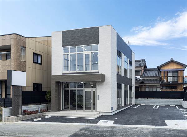 屋敷が広く維持管理が大変。収益に繋がる事業ができないか検討している。